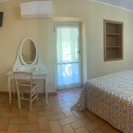 Il Castello Agroturismo Asís
