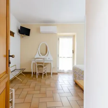 Il Castello ファームステイ アッシジ
